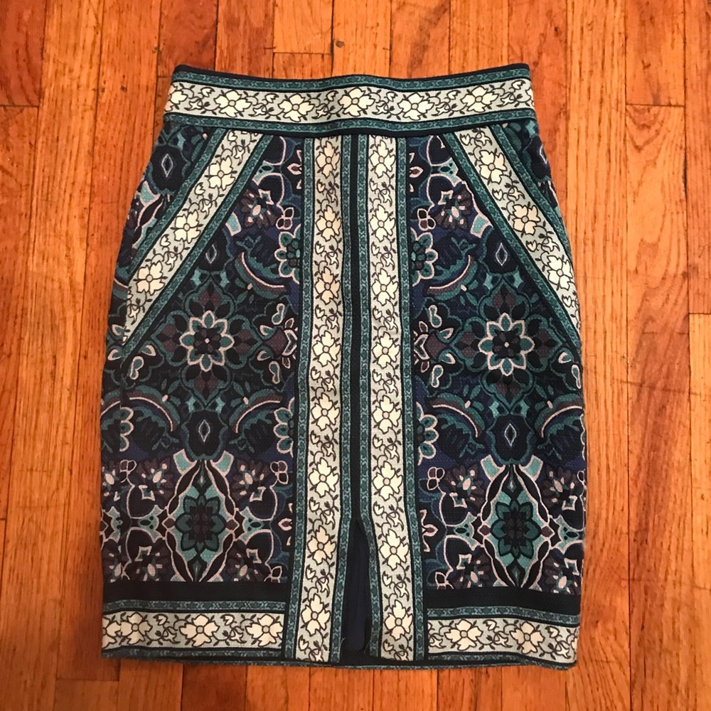 Anne Taylor Loft Pattern Pencil Skirt
